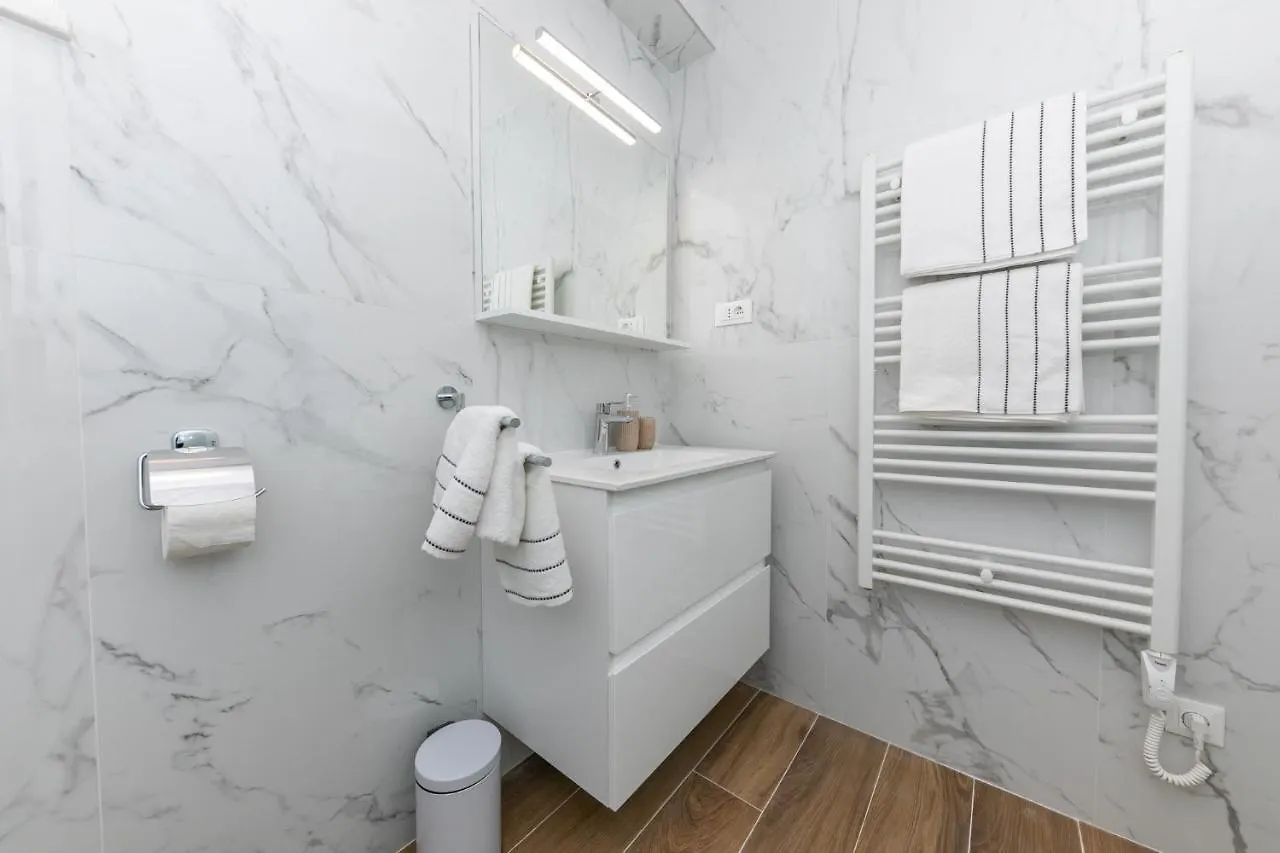 Enjoy Trogir Ciovo Apartment 0*,
